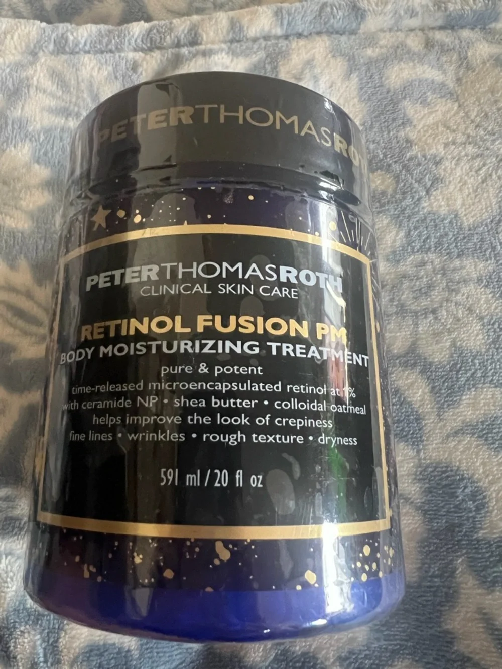 Peter Thomas Roth Retinol Fusion PM Jar in Deep Blue and Gold Accents - Picture 1 of 3